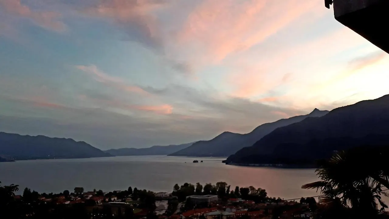Sole & Lago-Lake Maccagno Italy