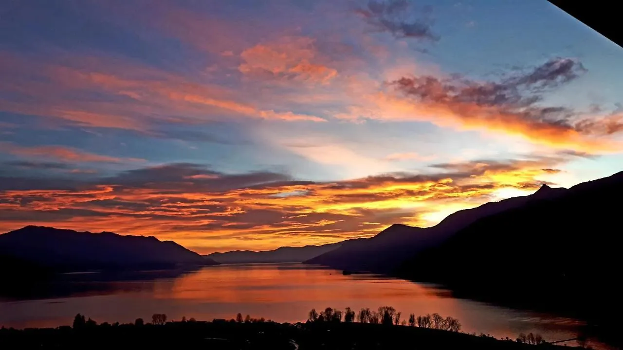 Apartment Sole & Lago-Lake Maccagno Italy